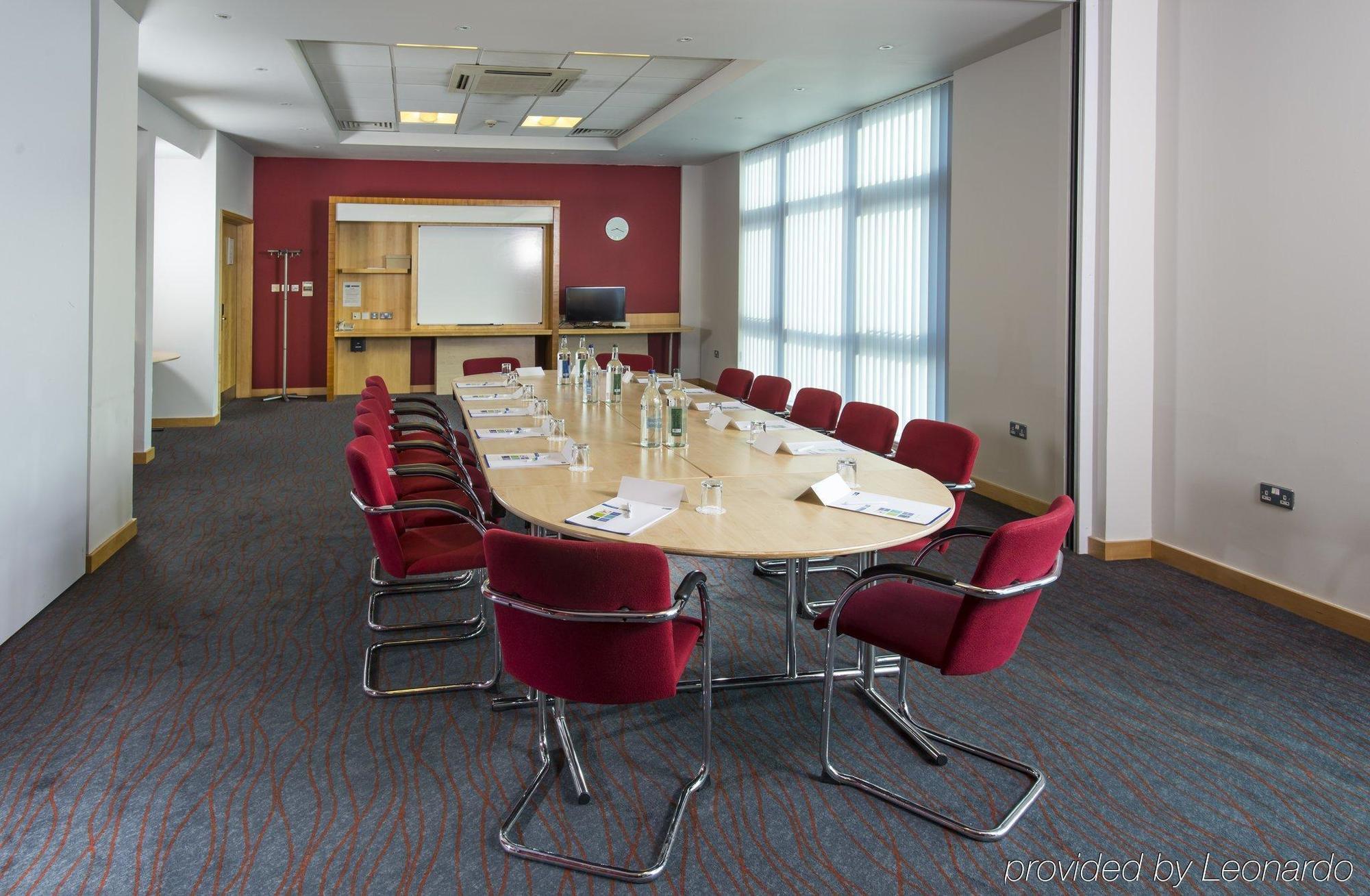 Hotel Express By Ihg Hamilton
