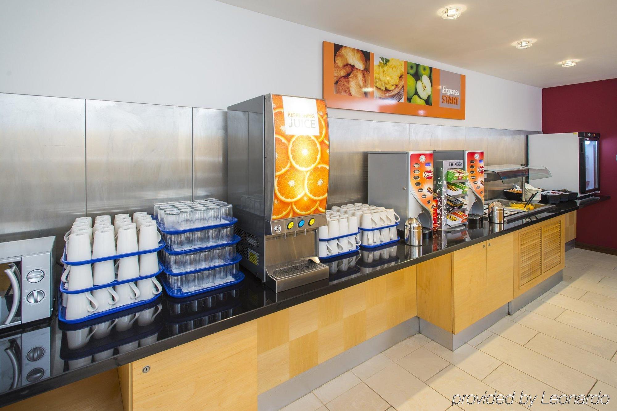Express By Ihg Hotel 3*