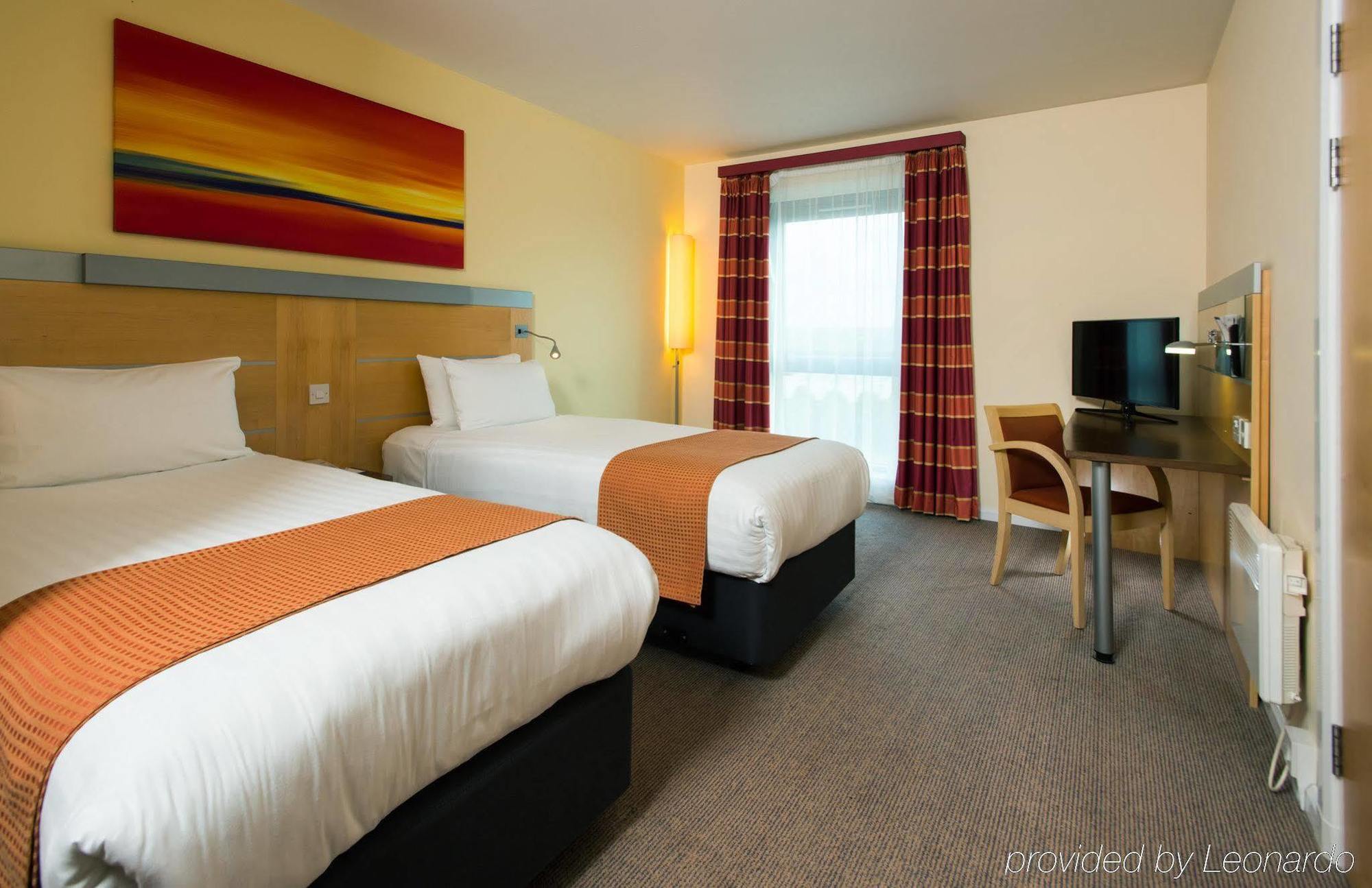 Express By Ihg Hotel